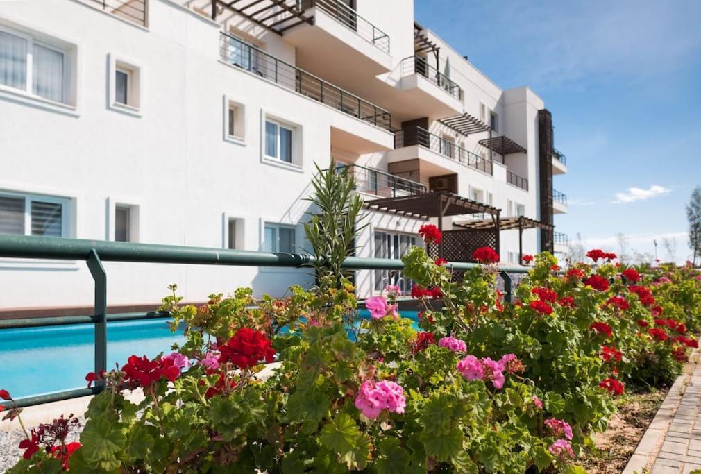 Paradise Beach Front Resort Vokolidha Экстерьер фото